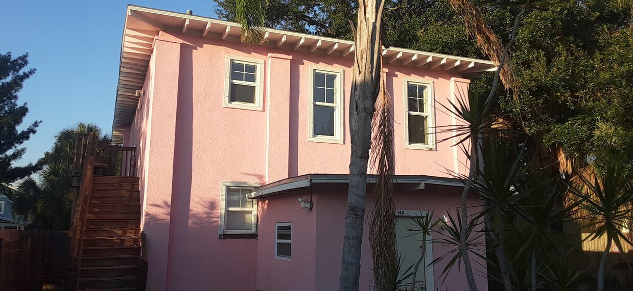 Foto principal - 140 21st Ave S