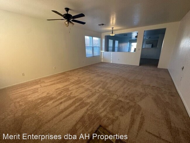 Building Photo - 4 br, 2 bath House - 749 S COLONIAL ST