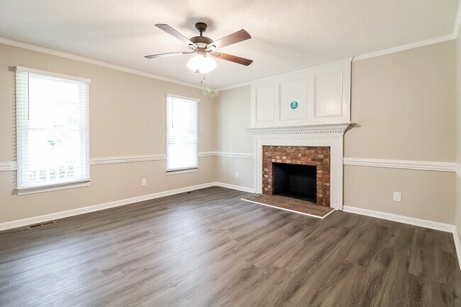 Building Photo - 408 Carrington Dr