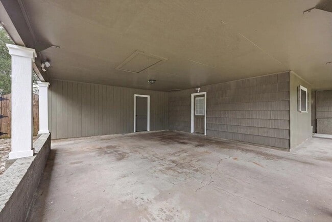 Building Photo - 1570 Crawford St