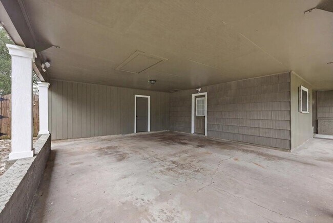 Foto del edificio - 1570 Crawford St