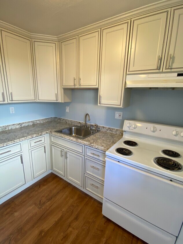 Foto principal - 1727 Elm Ln