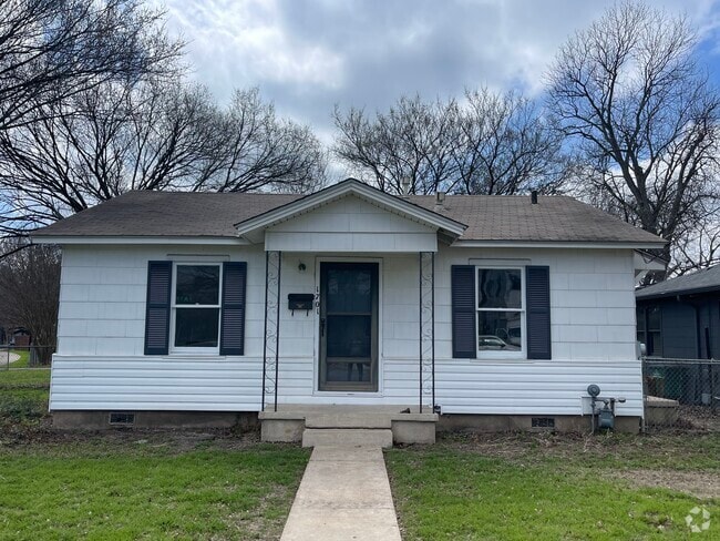 Front of house - 1701 Payne Ave