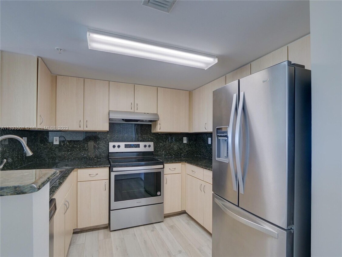 3000 Coral Way Unit 1221, Coral Gables, FL 33145 Condo for Rent in