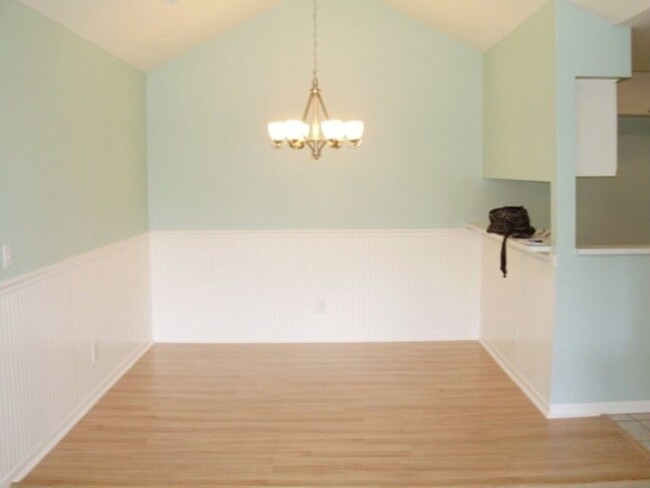 Foto del edificio - 55063 Westchester Dr