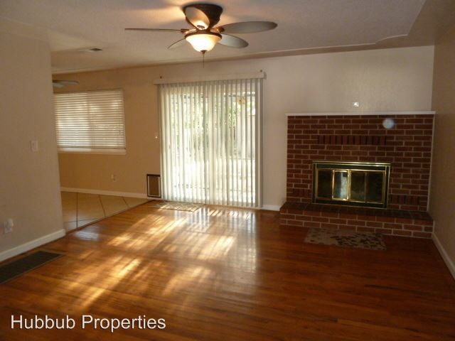 Primary Photo - 3 br, 1 bath House - 2859 Robert Ct.