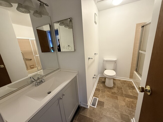 Foto del edificio - 310 Heather Croft