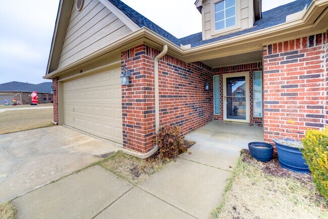 Foto del edificio - 3 Bed / 2 Bath STUNNING BROKEN ARROW HOUSE!!