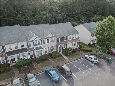 Front of the building - 3272 Hidden Cove Cir
