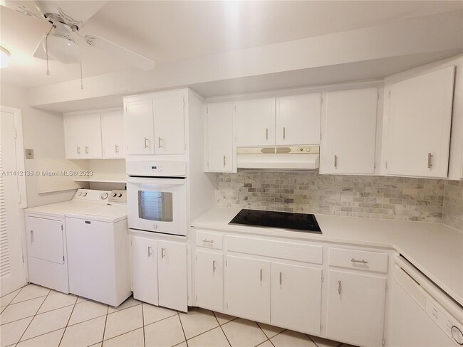 Foto del edificio - 4213 NE 21st Ave