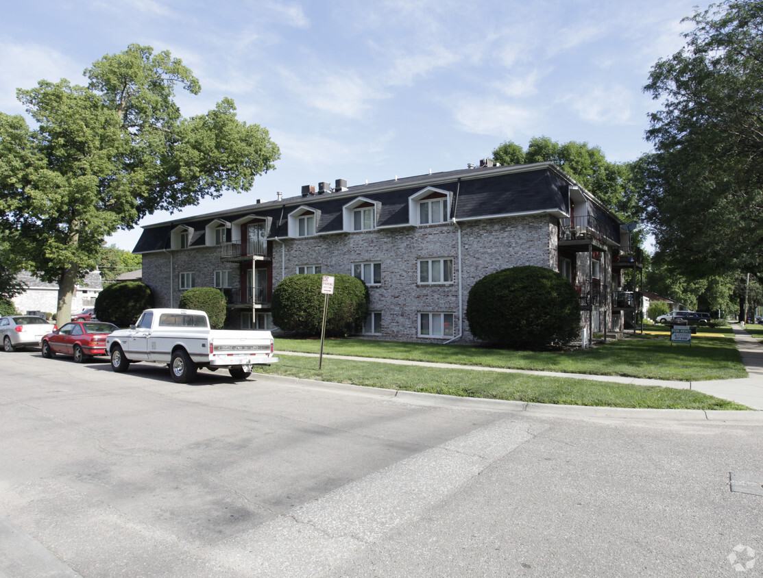 Foto principal - 2901 North 56th Street