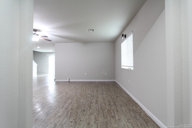 Building Photo - 10431 Legacy Hl