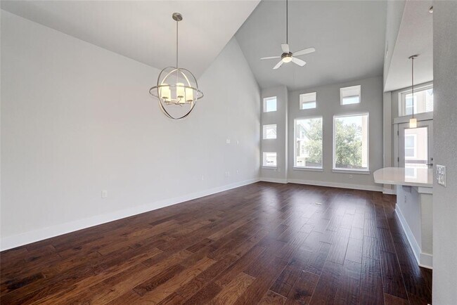 Foto del edificio - 12606 Red Sparrow St