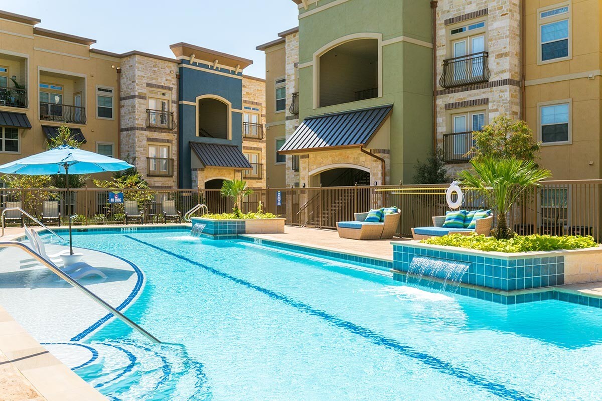 The Loop Rentals in Conroe at 3400 N Loop 336 W Conroe, TX