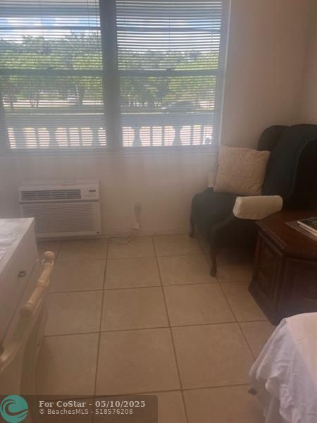 Foto del edificio - 18 Oakridge B