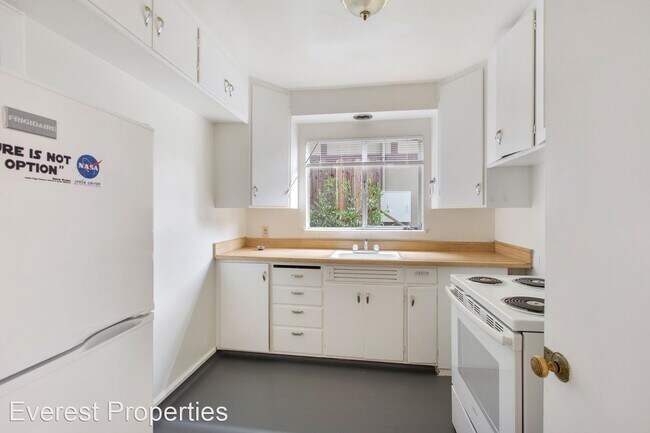 Foto del edificio - 2317 Hearst Ave