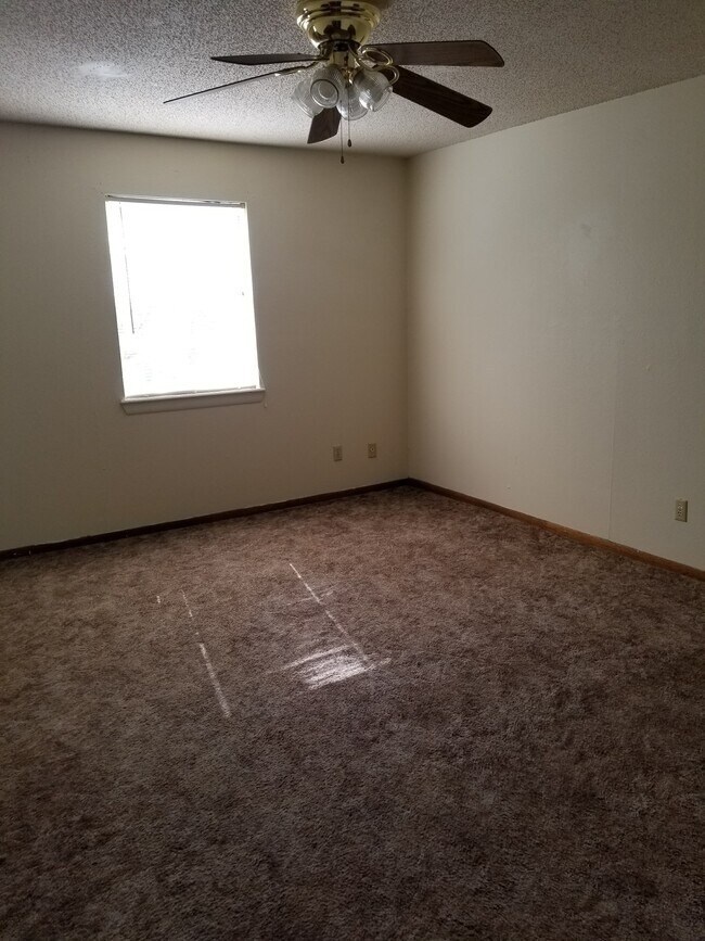 Building Photo - 4356 S Austin St