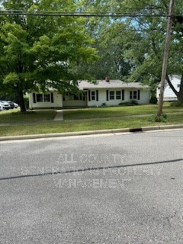 Primary Photo - 116 N Prospect St