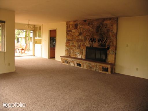 Building Photo - 12190 Cement Hill Rd