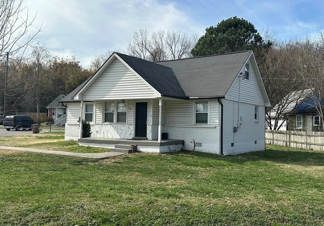 Foto del edificio - 200 glenrose ct
