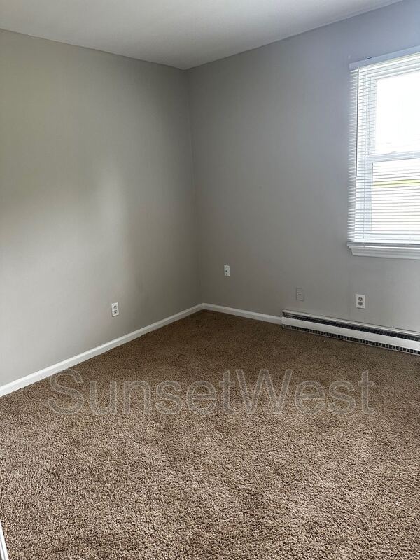 Building Photo - 4121 Sunset Ave