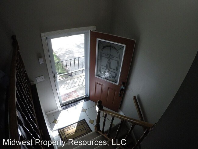 Building Photo - 3 br, 1.5 bath House - 1609 SE Manor Place