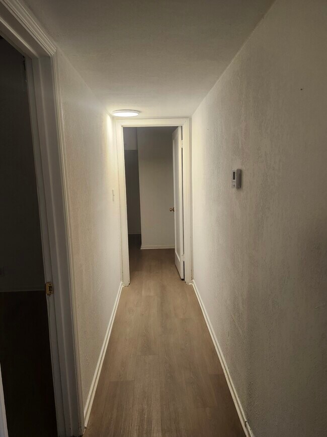 Foto del edificio - 1136 W Dakota Ave