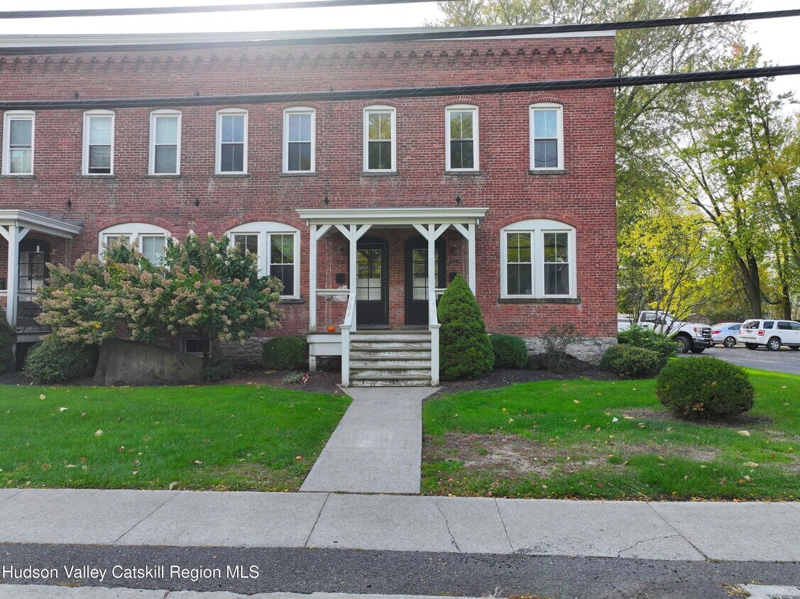 Foto principal - 160 Mansion St