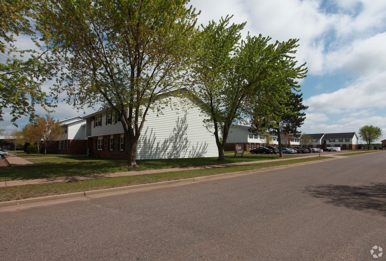 Building Photo - Hamilton Square Apartments