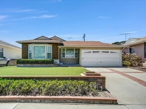 Building Photo - 4847 Ocana Ave