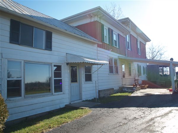 Building Photo - 2776 S Parma Rd