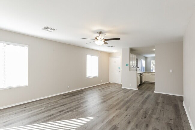 Foto del edificio - 9323 W Ironwood Dr