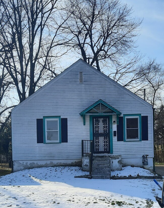 Frente de la casa - 1776 Dixdale Ave