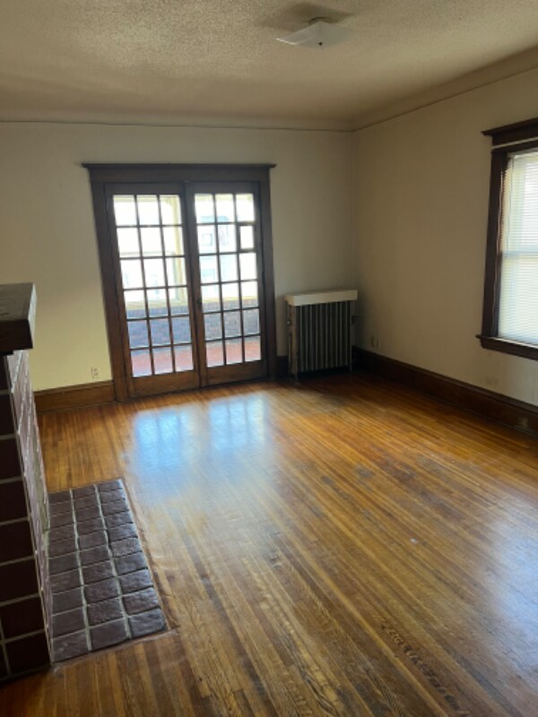 Building Photo - 2511 Lyndale Ave S