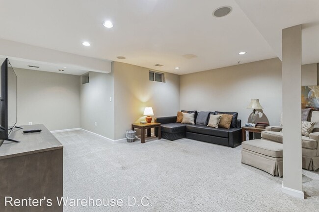 Foto del edificio - 4 br, 2.5 bath House - 3318 Yellow Flower Rd