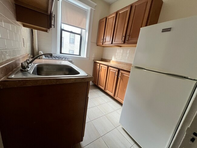 Foto del edificio - 1188 Commonwealth Ave