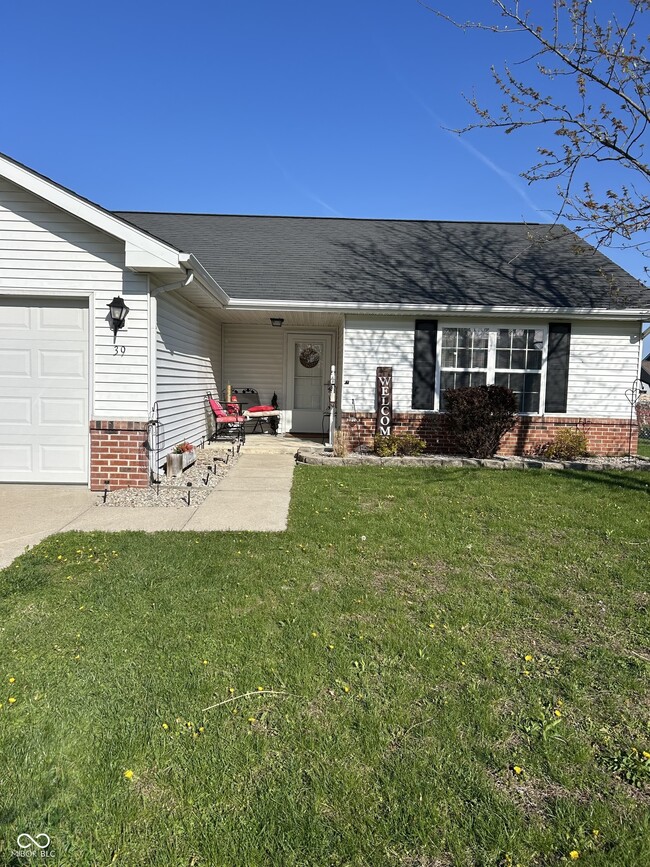 Foto del edificio - 39 Cedarwood Dr