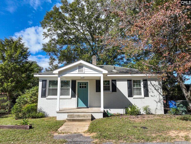 Building Photo - 2229 Kenny Ct