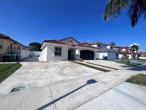 Building Photo - 16147 SW 66th Terrace