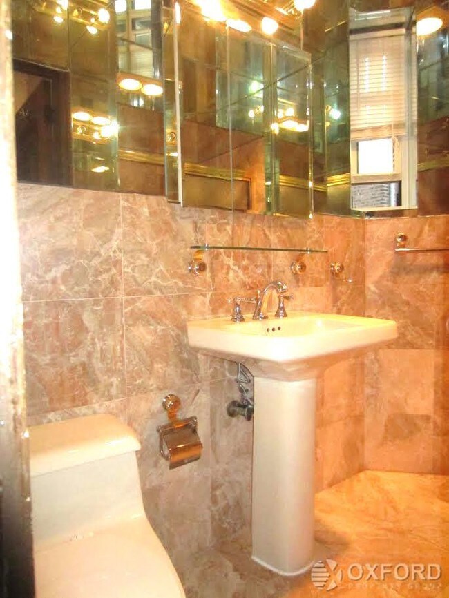 Foto del edificio - 340 E 85th St