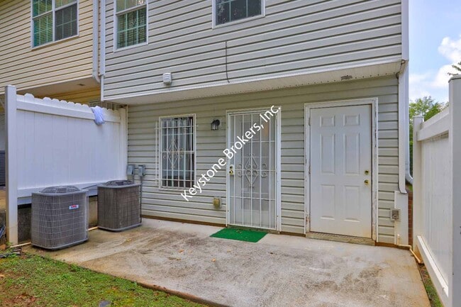 Foto del edificio - 2948 Vining Ridge Ln
