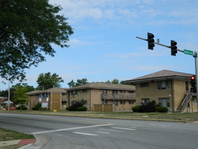 Primary Photo - Astoria Commons