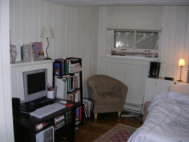 Building Photo - 116 Marlborough St