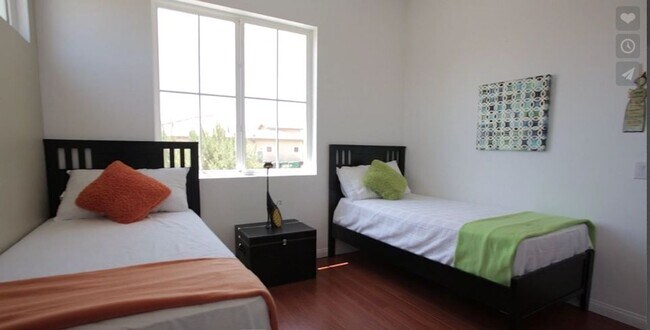 Foto del edificio - 2 Bedroom. 2 Bathroom. House