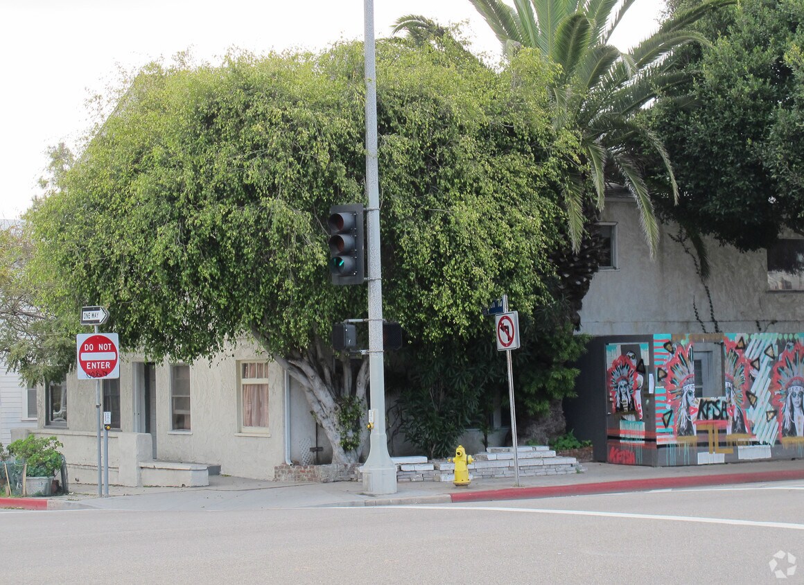 Building Photo - 202 Horizon Ave