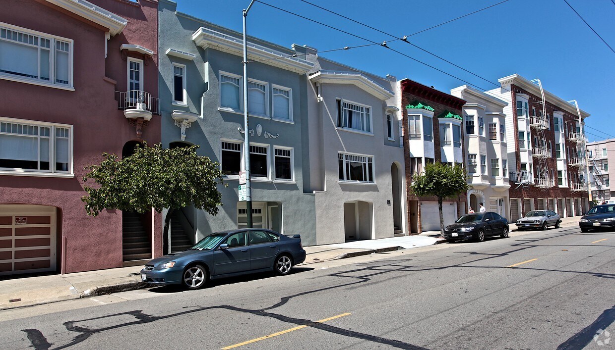 Building Photo - 1540 Chestnut St