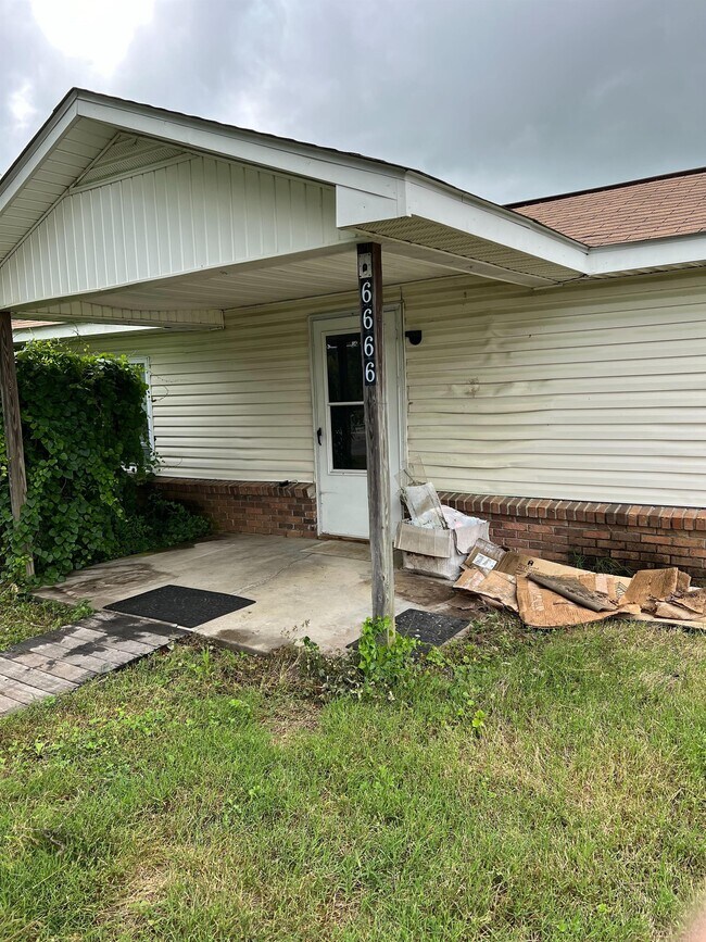 Building Photo - 6666 Hwy 411