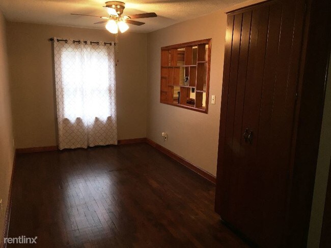 Foto del edificio - 824 Wilson Ave