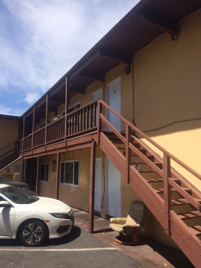 Building Photo - 6597 Trigo Rd