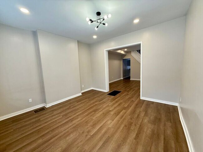 Foto del edificio - Updated 3 Bed, 1 Bath Home